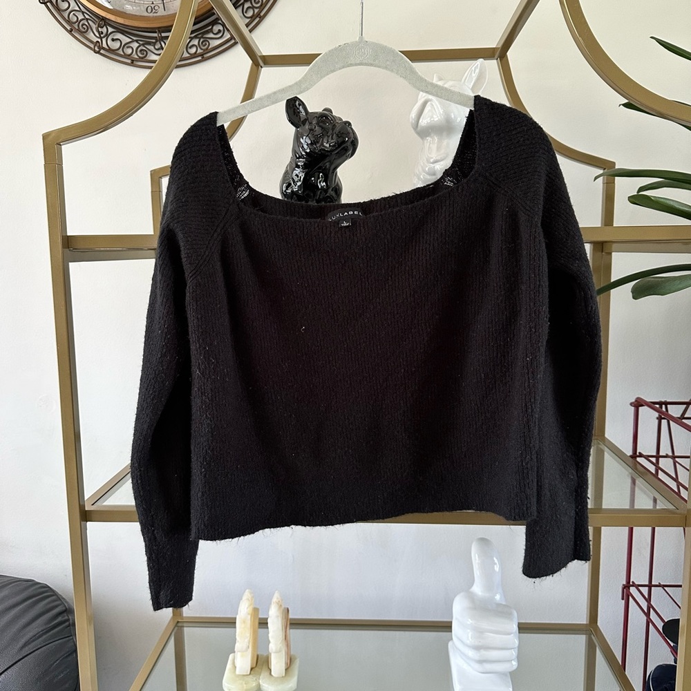 Jluxlabel black sweater